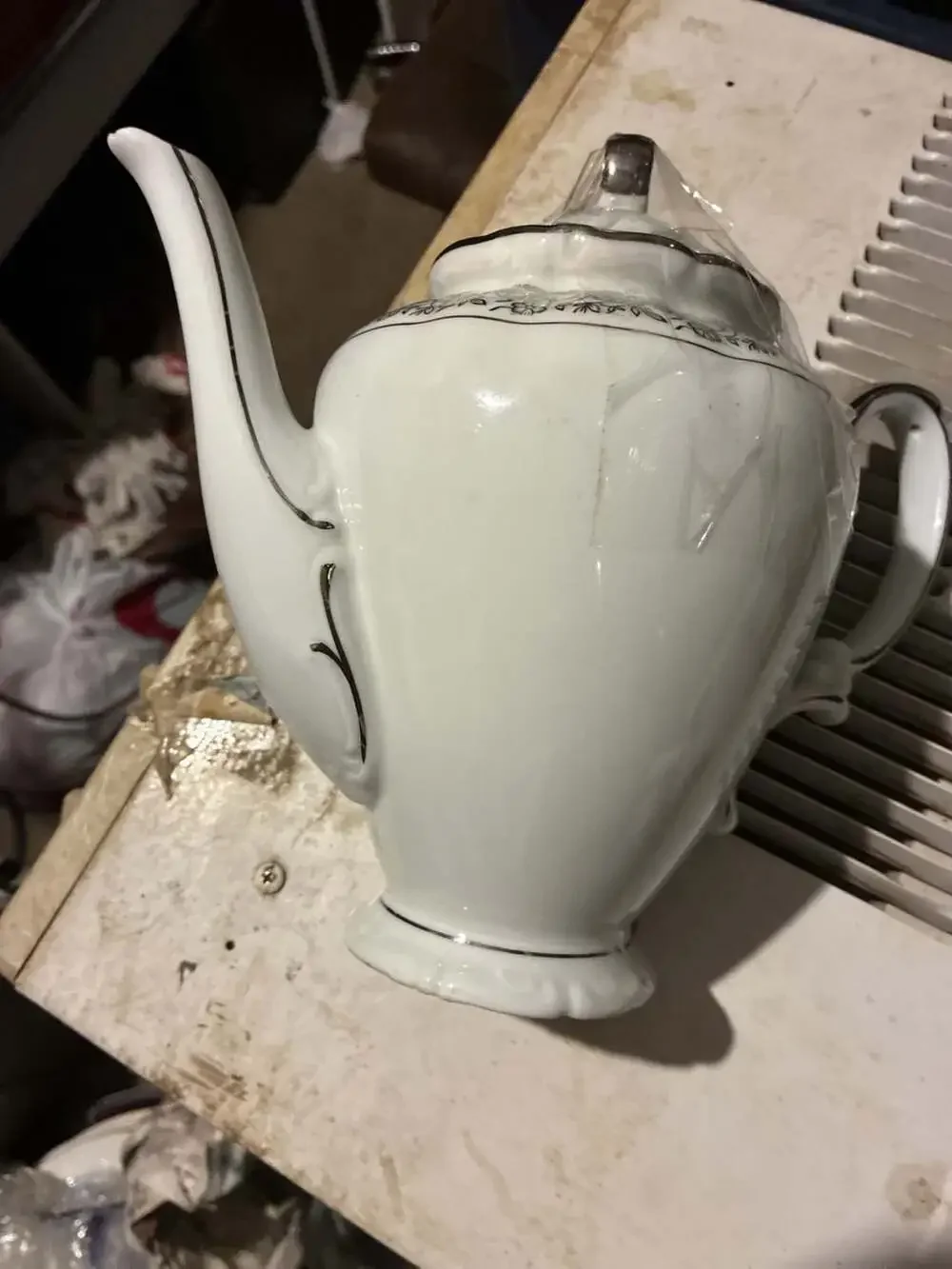 Winterling Bavaria WIG26 Porcelain Teapot with Platinum Rose Trim